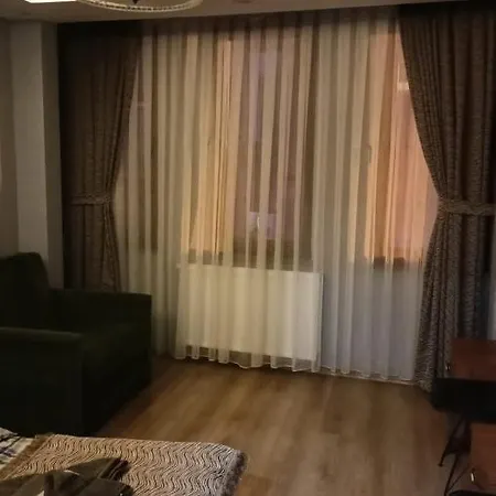 Capitol Apart * איסטמבול